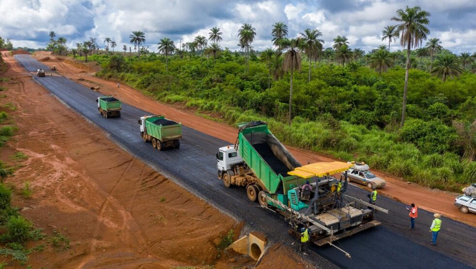 4ca5a7934f4c-Road_Liberia_1